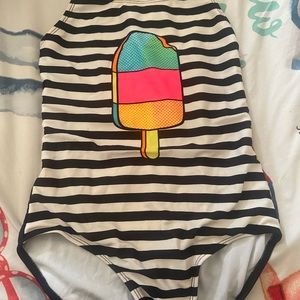 Girls swim suit!!